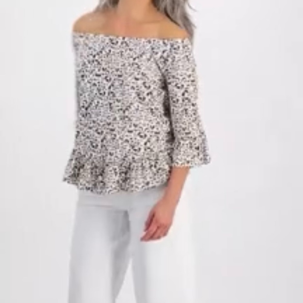 Woman’s Cold Shoulder Animal Print